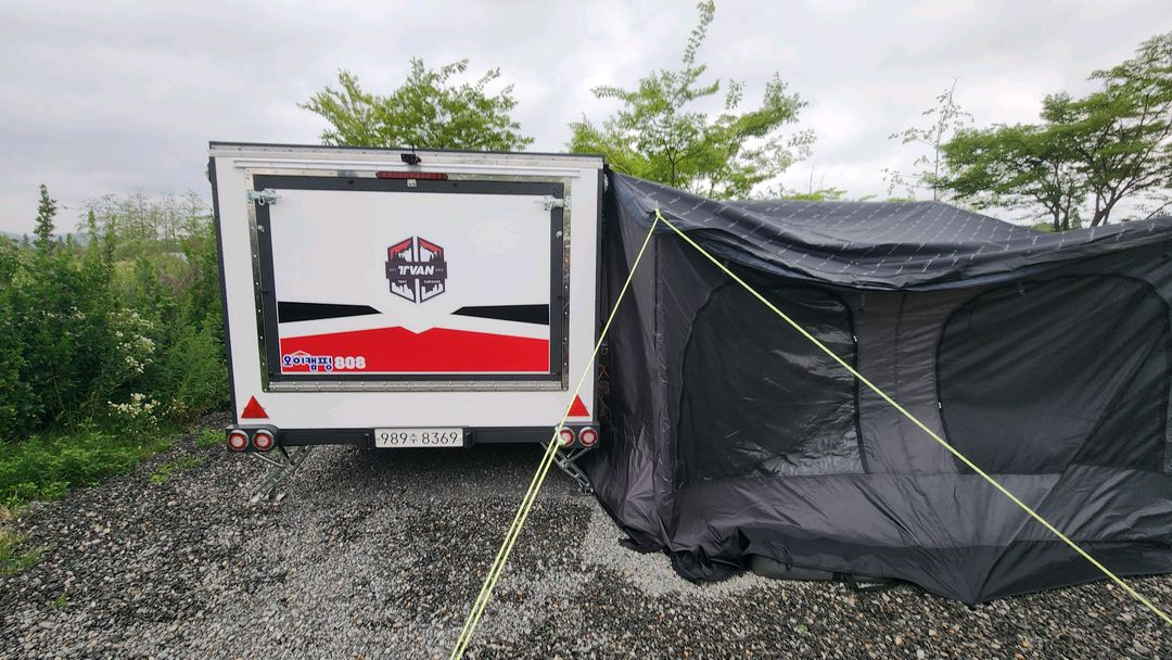 텐트레일러 캠핑 카라반 트레일러 이미지