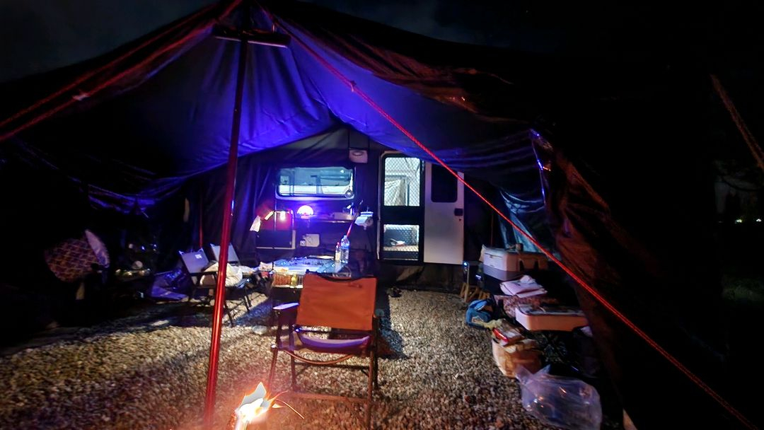 텐트레일러 캠핑 카라반 트레일러 이미지