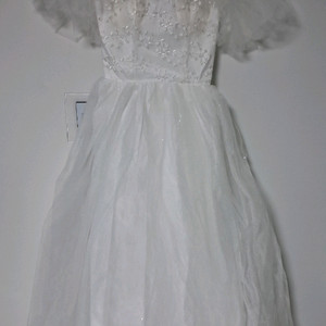 화이트 튜튜 퍼프 반팔 웨딩드레스(대여비용으로 구매하세요)