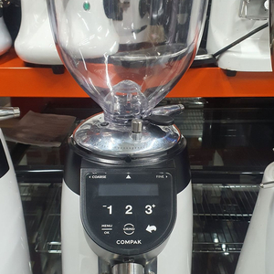 컴팍E6 커피 그라인더 원두분쇄기 이미지