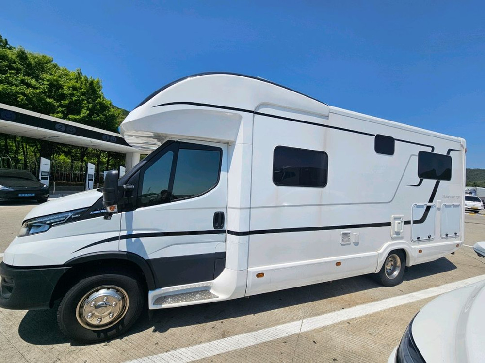 영남캠핑카 트레블라인 790 중고 캠핑카 모터홈 이미지