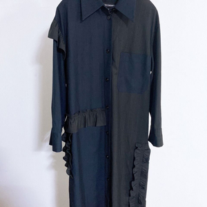 (36사이즈)럭키슈에뜨여자루즈핏투톤프릴스트라이프셔츠형긴팔원피스