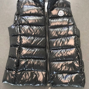 몽클레어 가니 패딩 조끼