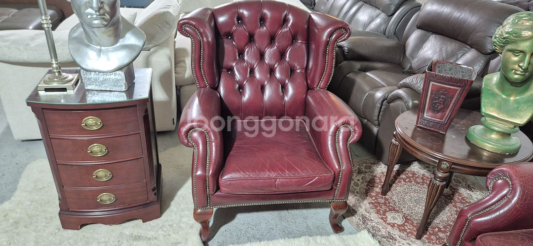 수입 체스터필드 이태리 전체 천연가죽 3+1인 소파+오토만--3