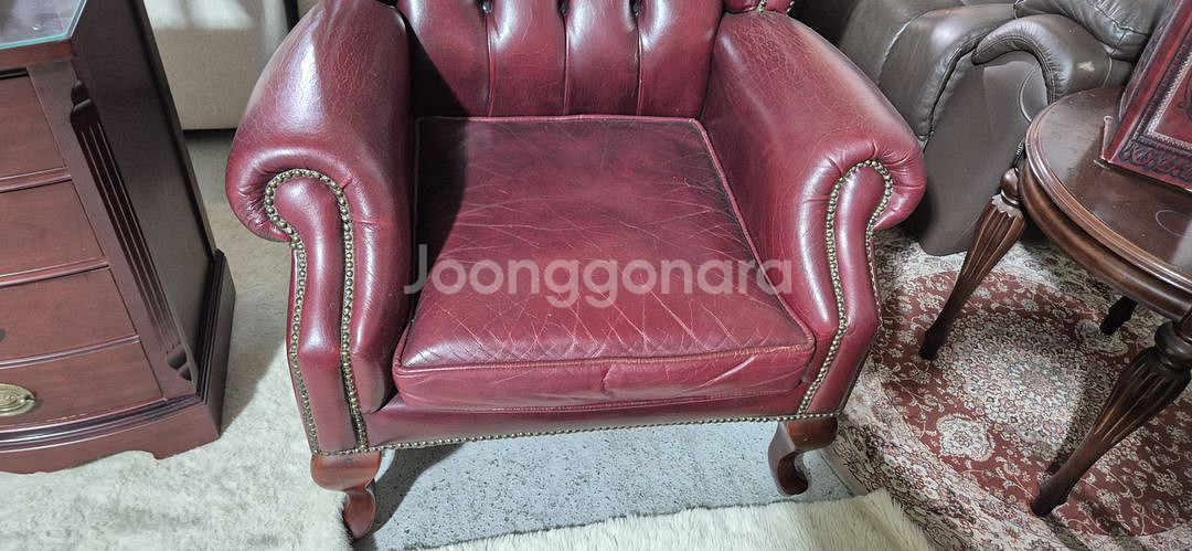 수입 체스터필드 이태리 전체 천연가죽 3+1인 소파+오토만--6