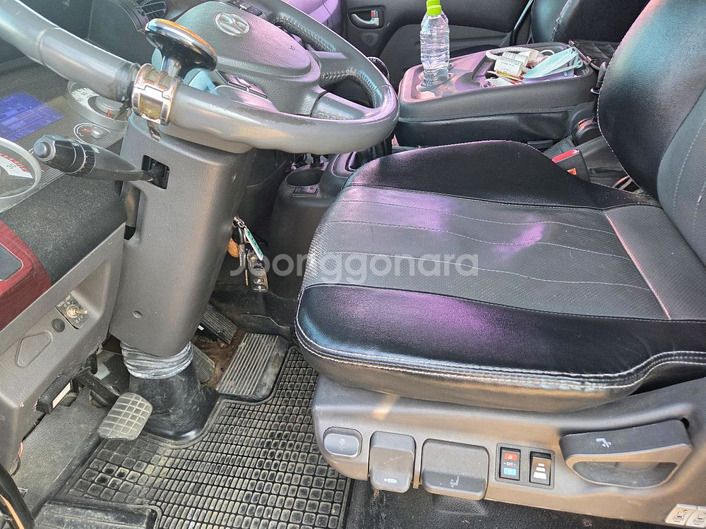 메가트럭 5톤 써브냉탑 단발이 6.1미터 270마력--7