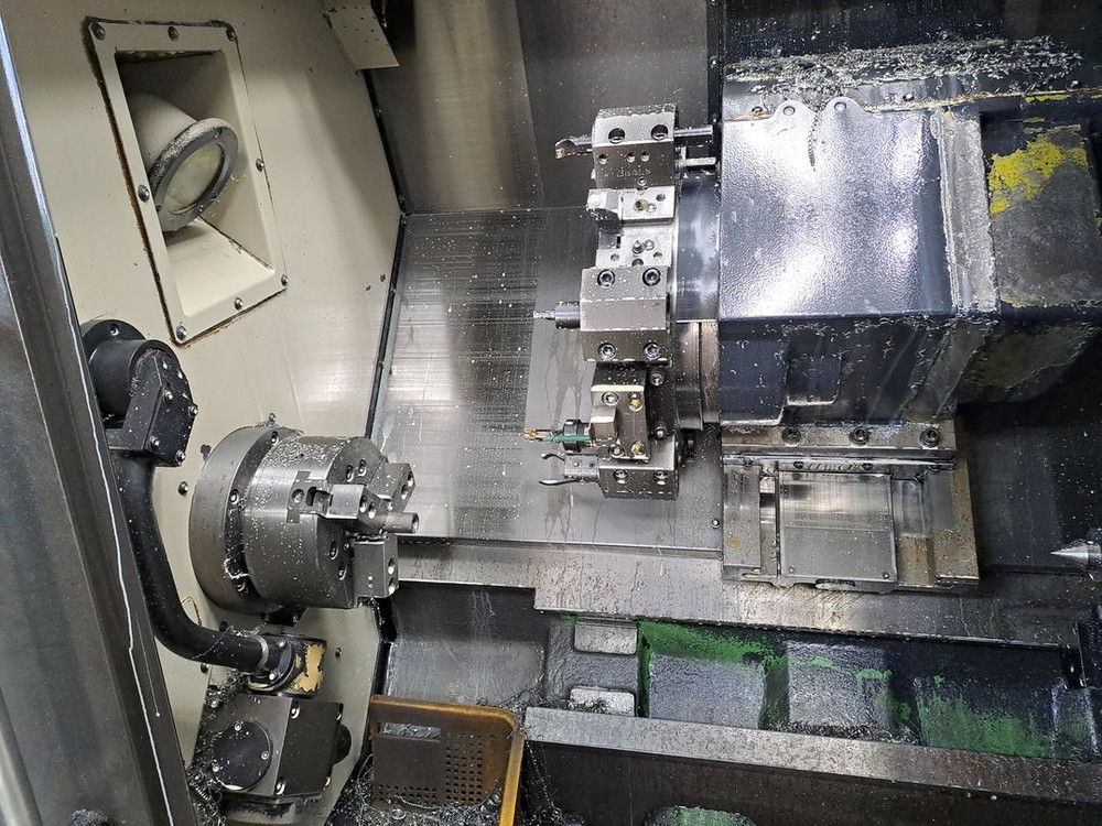 두산 PUMA 240 CNC 선반 이미지