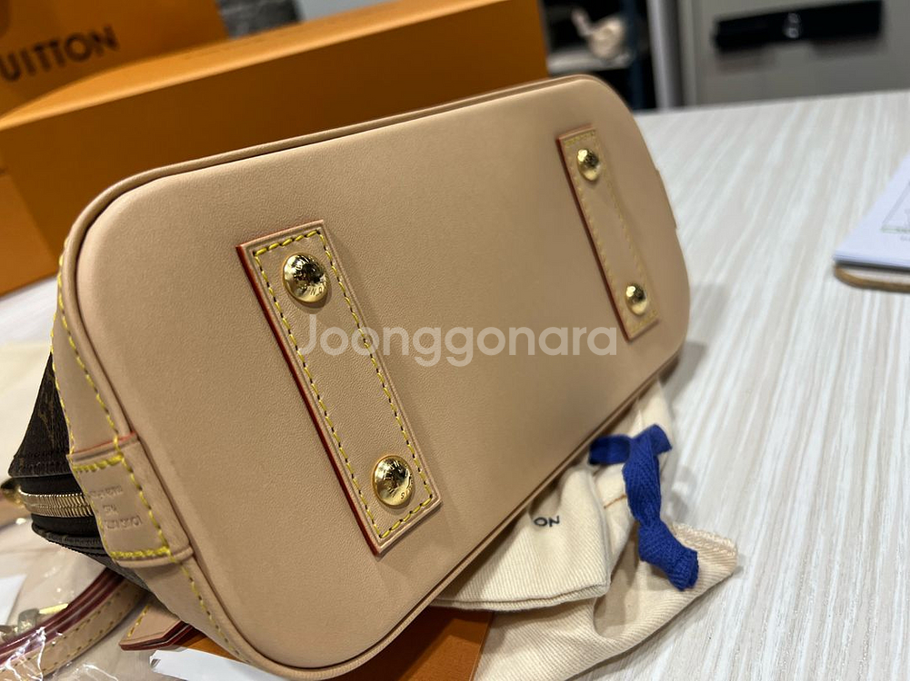 새상품 루이비통 M46990 알마 bb 모노그램핸드백--5