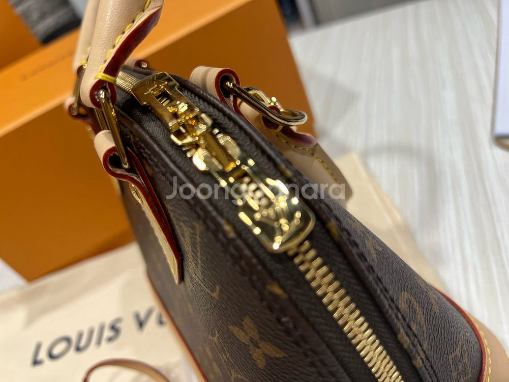 새상품 루이비통 M46990 알마 bb 모노그램핸드백--7