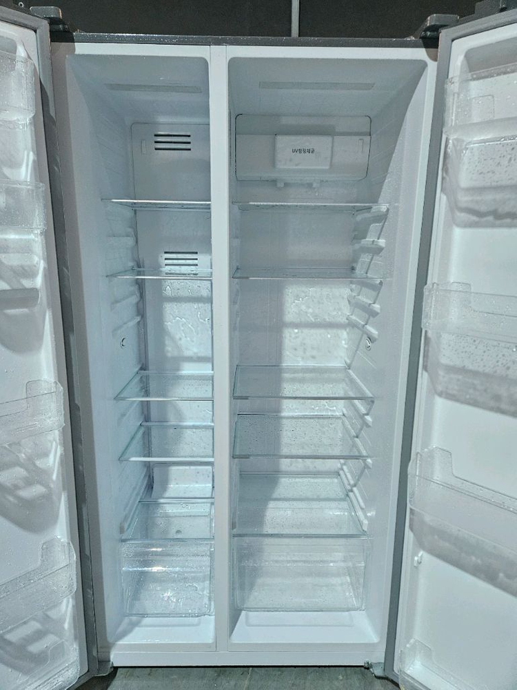 클라윈드 570리터 양문형 냉장고 판매합니다--1