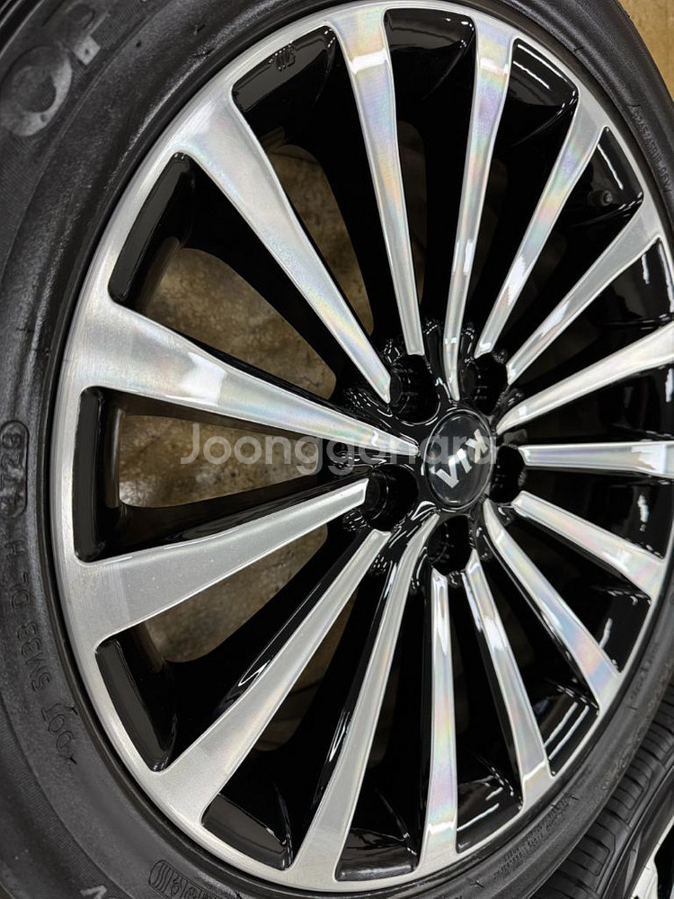 K7 블랙럭셔리 18인치 순정휠타이어 팝니다--6