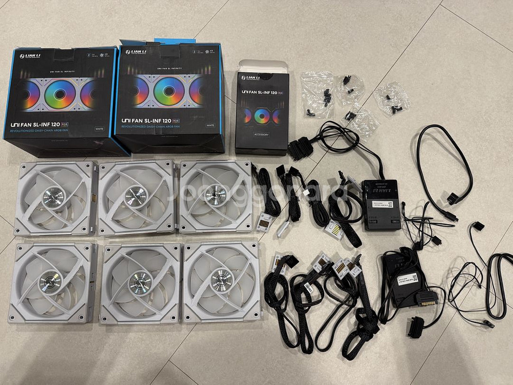 리안리 UNI FAN SL-INF 120 RGB (컨트롤러/3팩, 화이트)--2