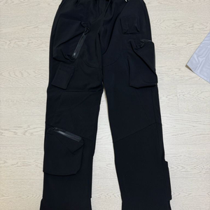 [1] 언더마이카 버키 멀티 포켓 팬츠 블랙