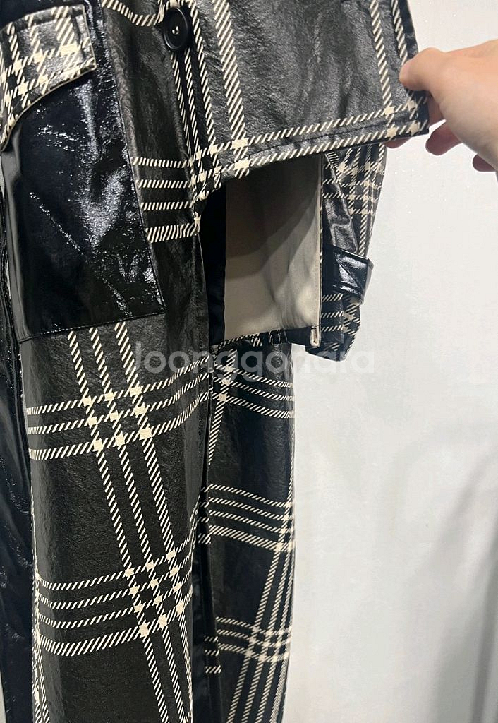 체크 트렌치코트--3