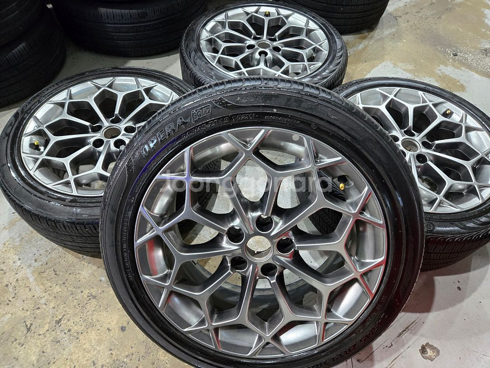 제네시스G80 RG3 녹용 19인치 순정 휠타이어 판매합니다--6