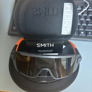 스미스 와일드캣 고글(선글라스) 팝니다 / 블랙 색상