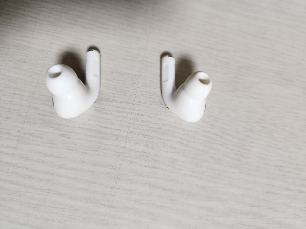 고장난 에어팟프로1세대 좌,우측 리퍼용 판매합니다.(에어팟프로 1세대 왼쪽, 오른쪽 불량 이어폰 판매/리퍼용)--3