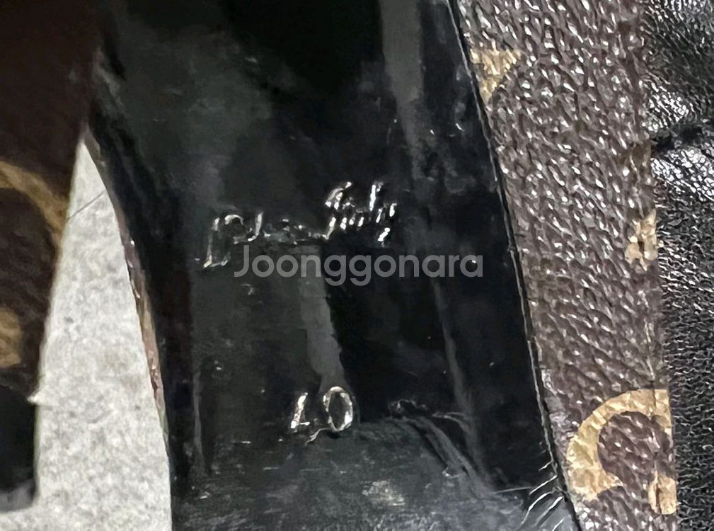 정품) 루이비통 펌프스힐--5