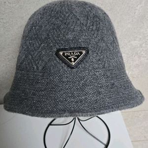 프라다 니트 모자
