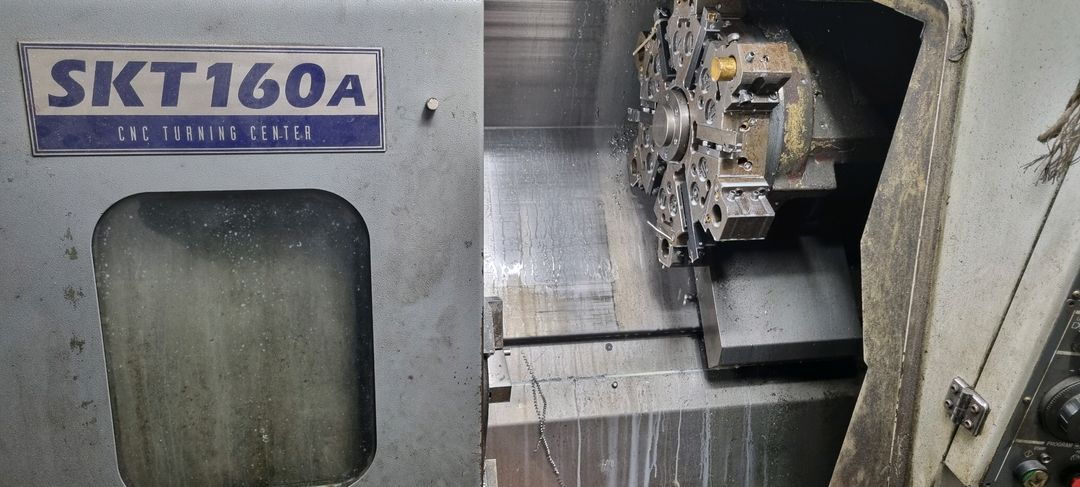 위아cnc선반 SKT160A CNC 선반 이미지