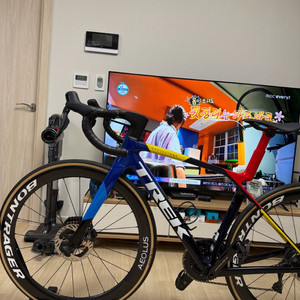 트렉 마돈8세대 SLR 9 듀라전동신형