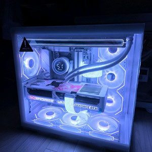 라이젠7 9800X3D RTX5080 화이트신품 최저가