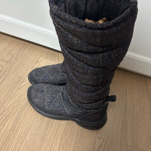 상태최상 노스페이스 롱부츠 패딩부츠 230 톨사이즈