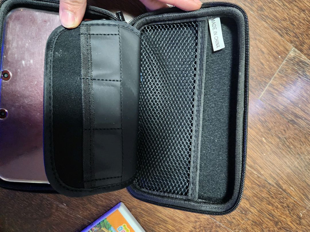 닌텐도 뉴 3DS XL + 게임 3개 이미지