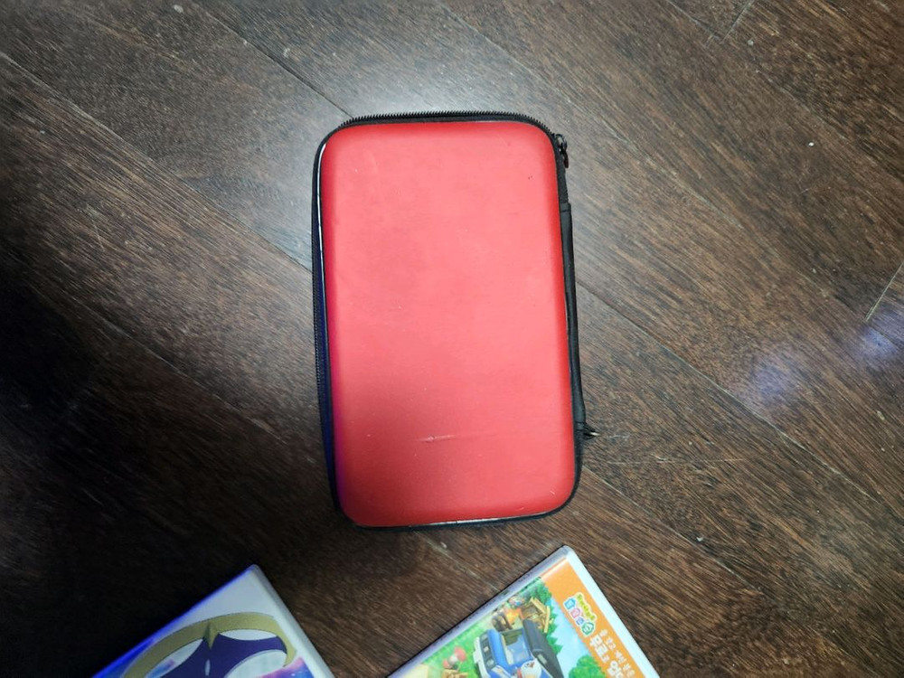 닌텐도 뉴 3DS XL + 게임 3개 이미지