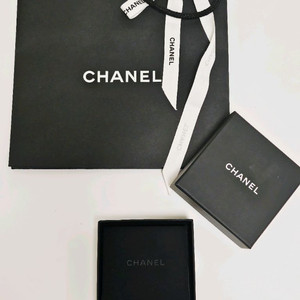 샤넬 브로치 케이스 + 쇼핑백