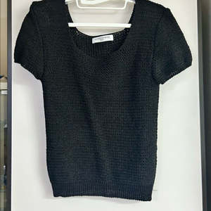 공드린 베티 스퀘어넥 니트