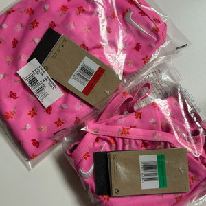 나이키 블룸러쉬 핑크 레이서백 28 / 30 개당 89,100