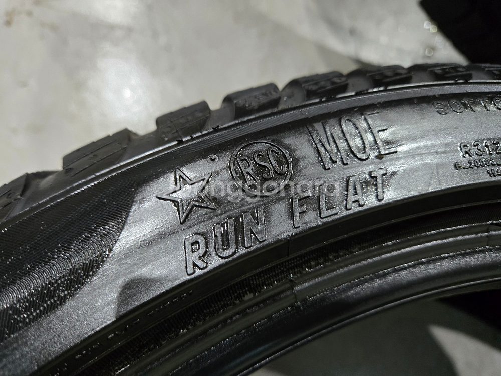 245 40 19 275 35 19 피렐리 윈터타이어 한대분 판매합니다--6