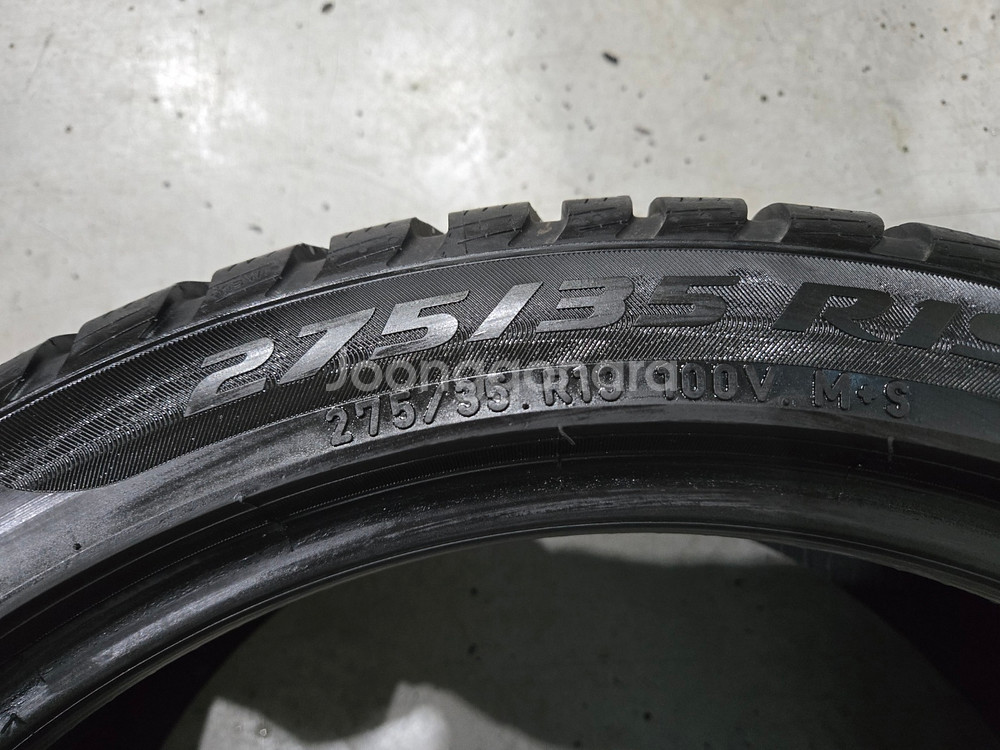 245 40 19 275 35 19 피렐리 윈터타이어 한대분 판매합니다--8