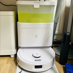 <<에코백스 N30 프로 옴니, 올인원 로봇청소기 판매! 상태 좋음! 배달!>>