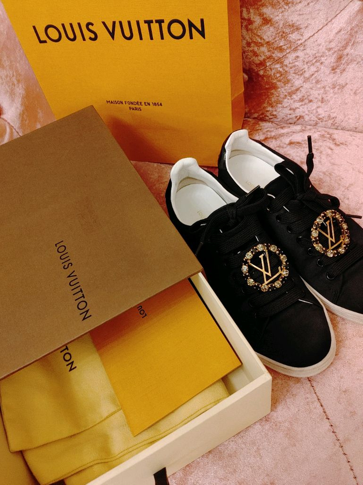 정품- 루이비통 스니커즈-영수증 포함--8