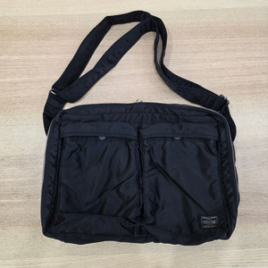 요시다 포터 탱커 숄더백 엑스라지 블랙 판매. 622-77137