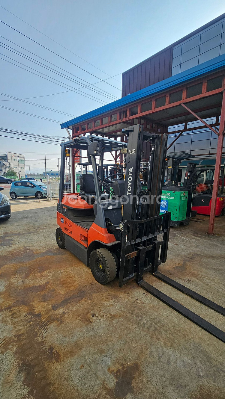 저렴한 가성비좋은 최신 토요타 7FB 1.5톤 좌식전동지게차 3M 780만--1