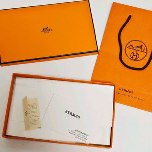 에르메스 박스와 구성품들