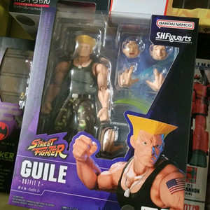 SHF 가일 아웃핏2 팝니다. 1/12 액션피규어