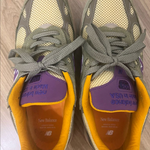 뉴발란스 992(280), 993(275), 998(280), 닥터마틴 2046(280)