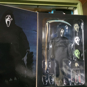 네카 스크림 고스트페이스 팝니다. 1/12 액션피규어