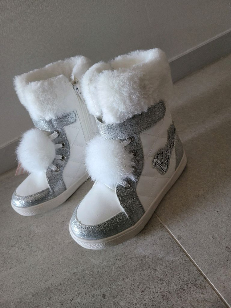 (미착용새상품)바비키즈 폼폼이부츠180 이미지