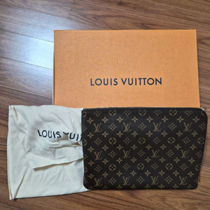 루이비통 클러치