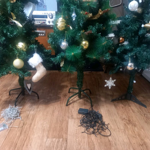 크리스마스.트리 풀세트 3개. 일괄. 택포35000원에. 판매