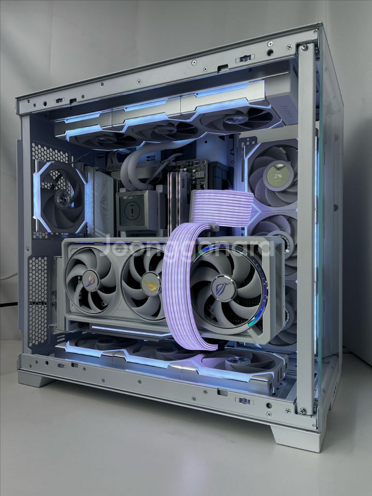 9950X3D RTX 5080 아스트랄 리안리 초고사양 완/반본체--4