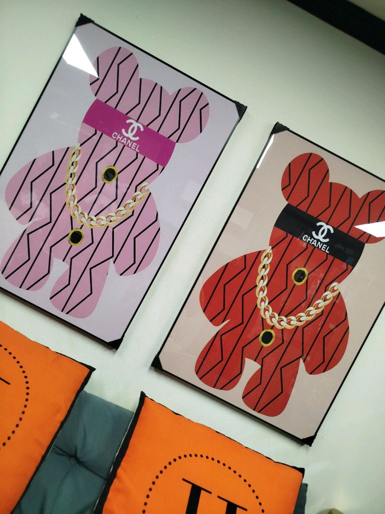 샤넬 베어브릭 감성 대형 그림액자 그림 액자 팝아트 인테리어소품 명품그림 명품액자 꽃 곰인형 콜라보 인테리어--1