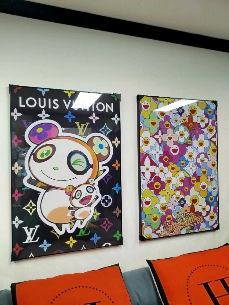 루이비통 캐릭터 감성 대형 그림액자 그림 액자 팝아트 인테리어소품 명품그림 명품액자 꽃 곰인형 콜라보 인테리어 이미지