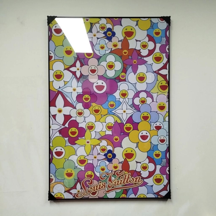 루이비통 카이카이키키 대형 그림액자 그림 액자 팝아트 인테리어소품 명품그림 명품액자 꽃 곰인형 콜라보 인테리어 이미지