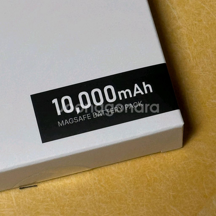 에나몰 맥세이프 보조배터리 10000mAh 블랙 미개봉 새상품 판매합니다.--4